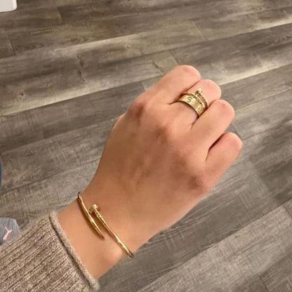 Classic Love Bracelet